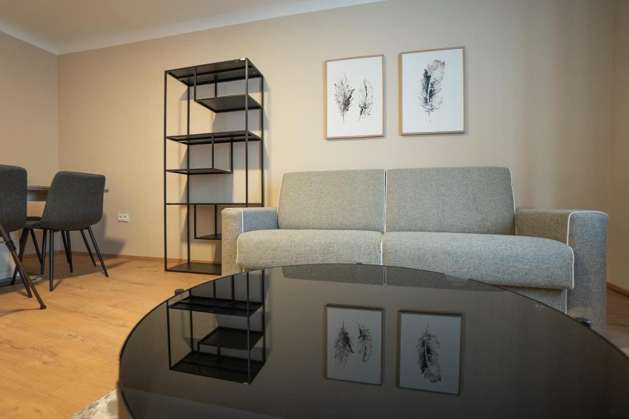 A 2-Bedroom Apartment With A King-Size Bed And A Balcony Is Located Just A 15-Minute Walk From Stephansplatz. Wien Eksteriør bilde