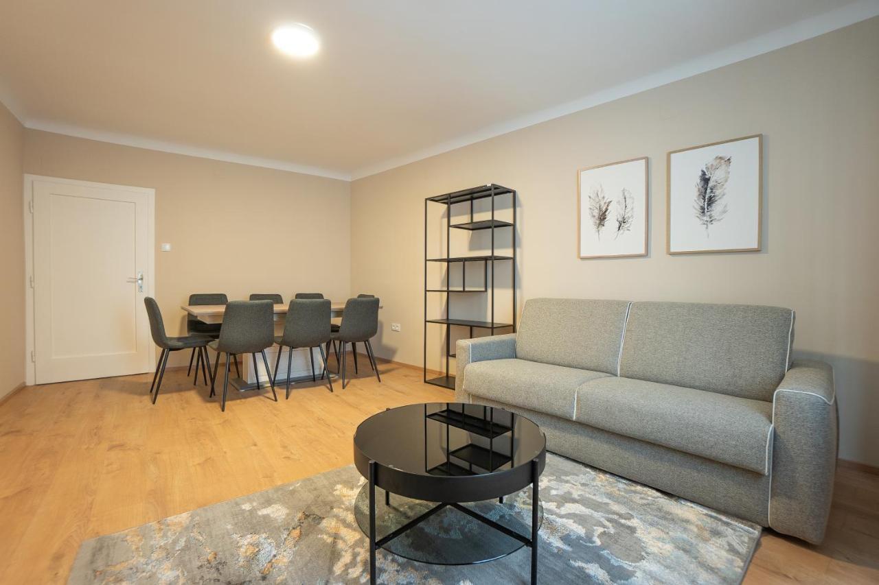 A 2-Bedroom Apartment With A King-Size Bed And A Balcony Is Located Just A 15-Minute Walk From Stephansplatz. Wien Eksteriør bilde