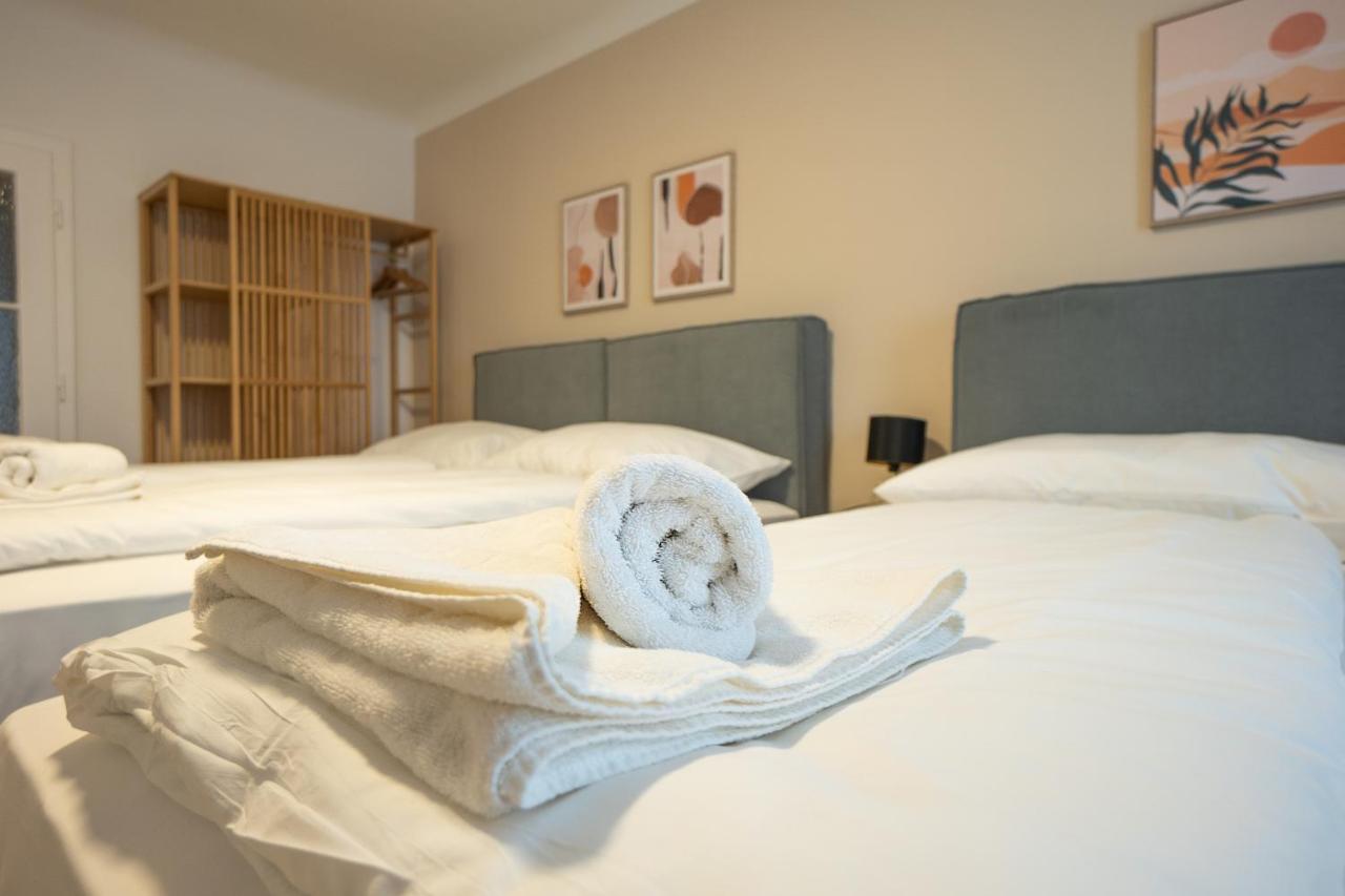 A 2-Bedroom Apartment With A King-Size Bed And A Balcony Is Located Just A 15-Minute Walk From Stephansplatz. Wien Eksteriør bilde